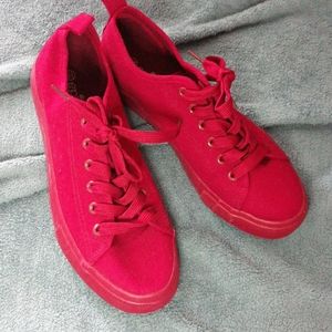 Epic Step, Size 10 Low Top Shoes, Converse Style